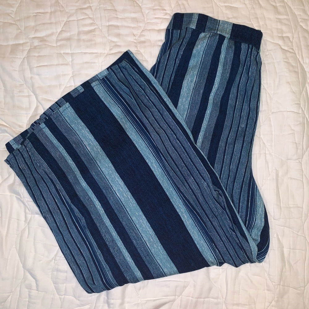 Flowy, blue striped beach pants
